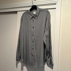 Nordstrom Signature Silk and Lycra houndstooth blouse.  Very soft drape.
